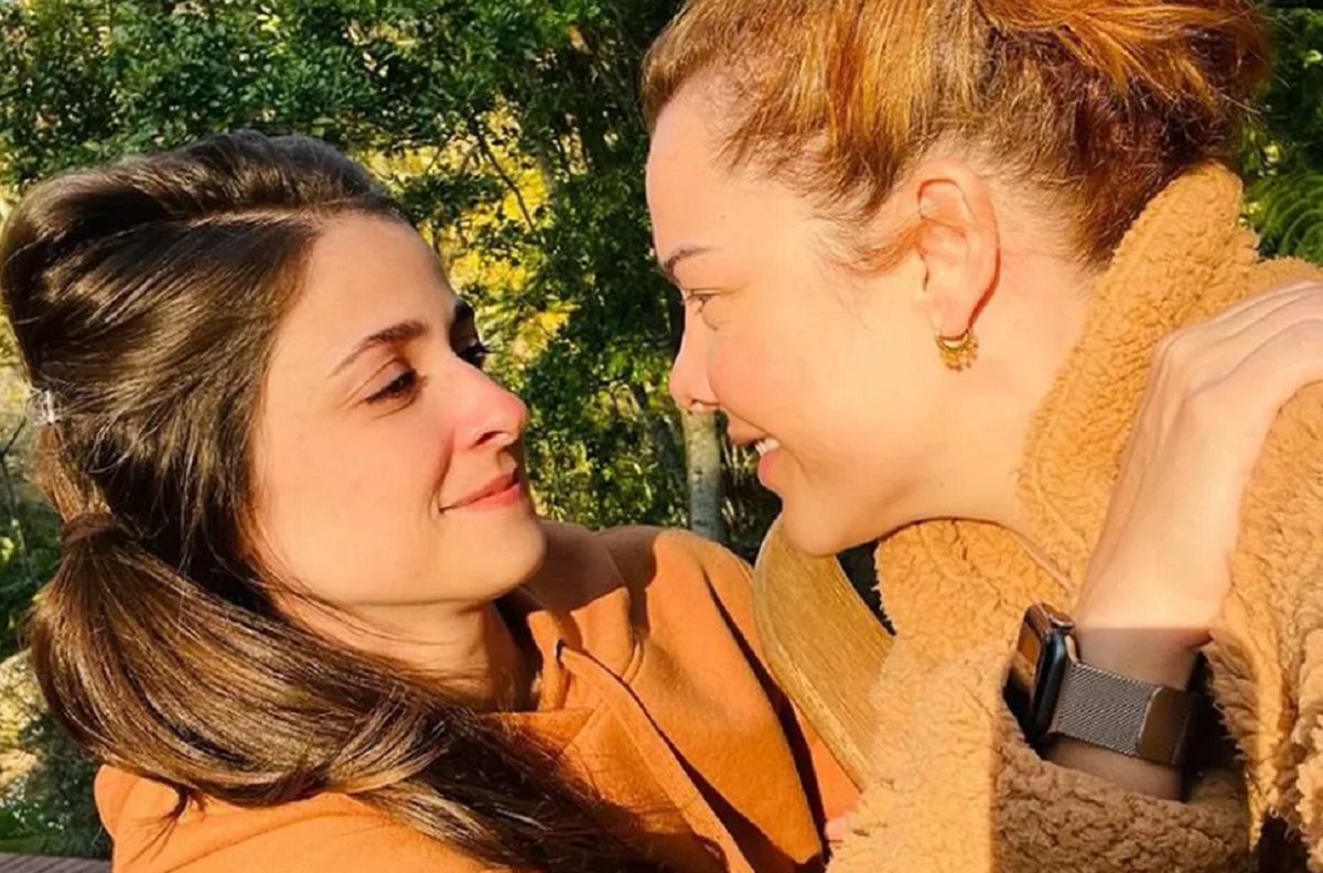 Eduarda Porto e Fernanda Souza assumem romance (Foto: Instagram/Reprodução)